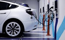 Global Electric Vehicle Market: Circumnavigating Policy Shifts and Market Dynamics